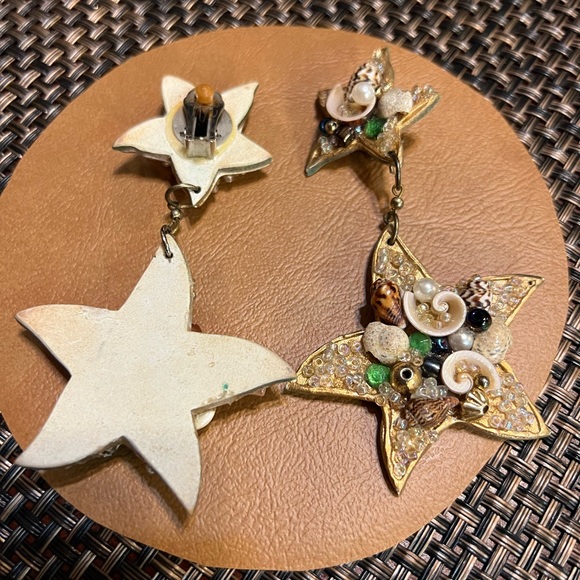 Vintage Clip On Sea Shell Star Earrrings - Picture 4 of 4